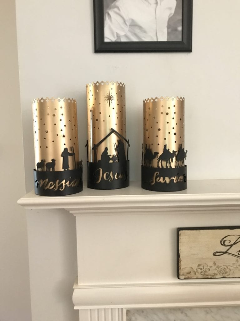 Christian Christmas decor ideas to make your holiday season lovely.